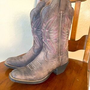 Ariat boots, women’s, USA size 6B